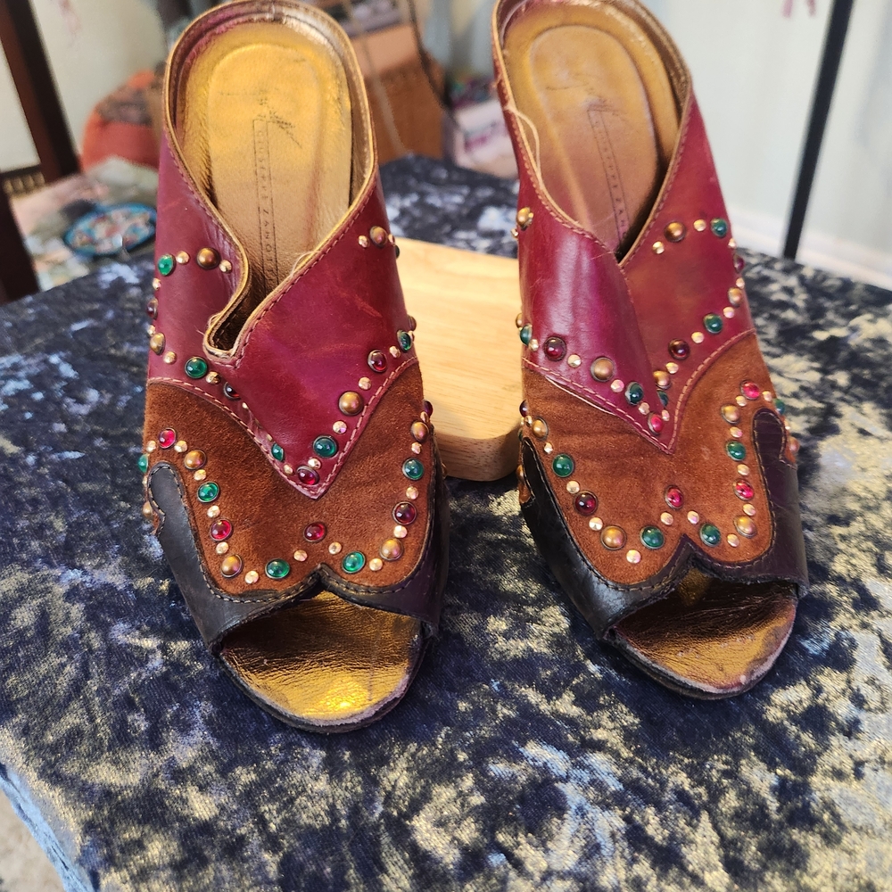 Vicini Red and Brown Embellished Mules